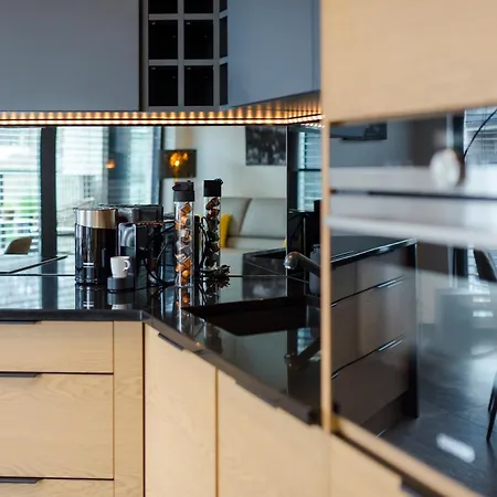 Yellow Star Z Widokiem 아파트 *