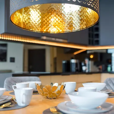 아파트 Yellow Star Z Widokiem 옐레니아구라