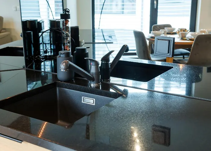 Yellow Star Z Widokiem Διαμέρισμα Jelenia Góra